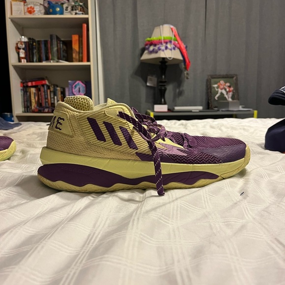 Dame 8 - Picture 3 of 3